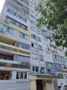 635/2023 - АПАРТАМЕНТ в гр.Русе ул.Сърнена гора №24